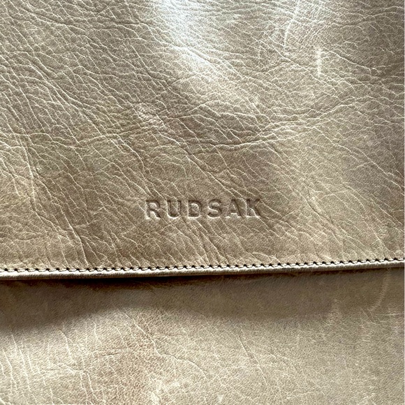 Sac Rudsak - Picture 2 of 6